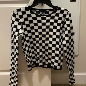 Checkered print thick sweater sz M